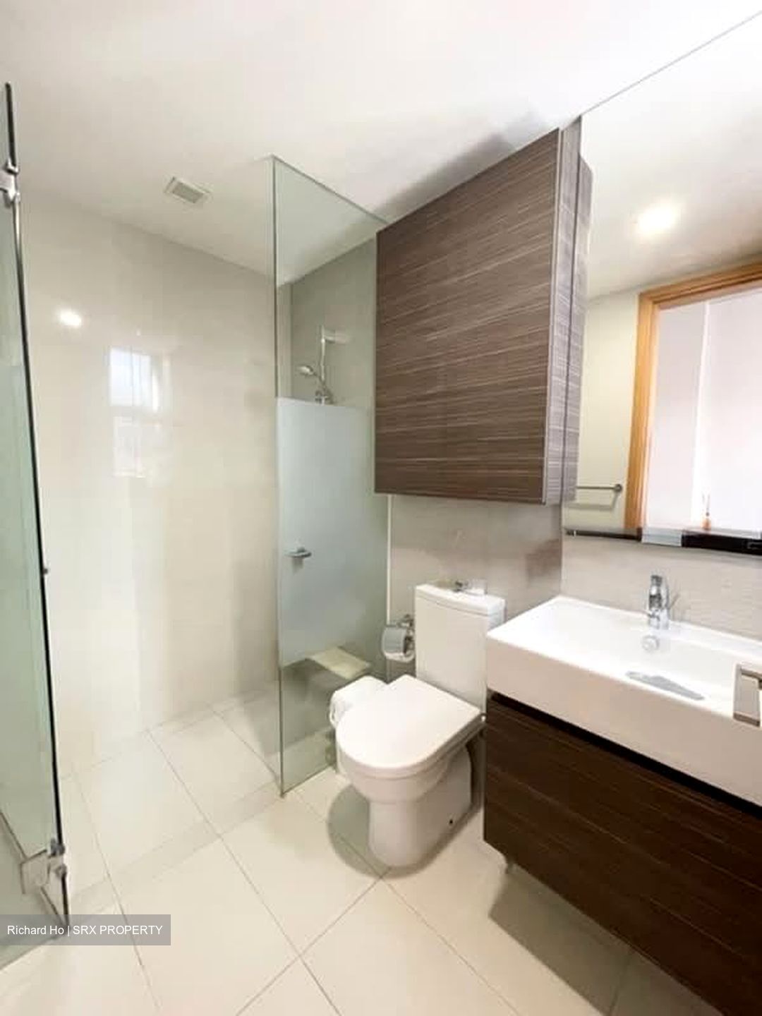 Prive (D19), Condominium #568890791